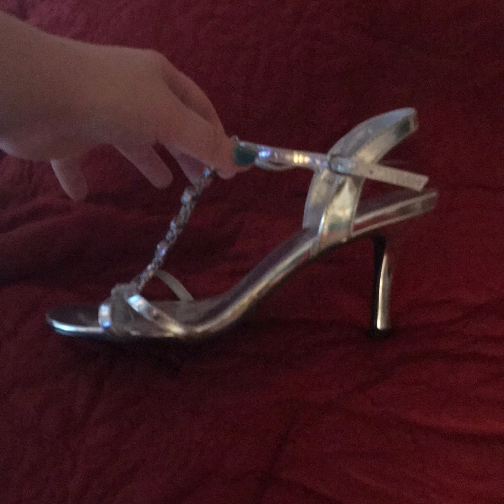 Heels - Picture 2 of 2